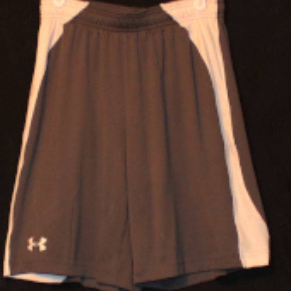 Boys Gray and White Under Armour Shorts. Size Youth XL.